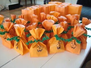 Easy Halloween Treat Gift Card Bags